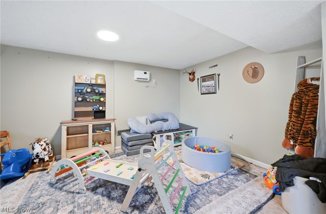 64 Morningside Road, Niles, OH 44446