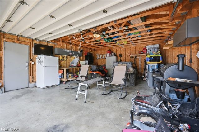 64 Morningside Road, Niles, OH 44446