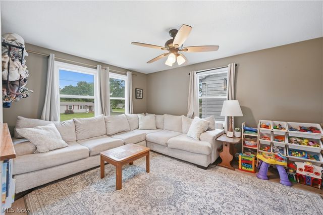 64 Morningside Road, Niles, OH 44446