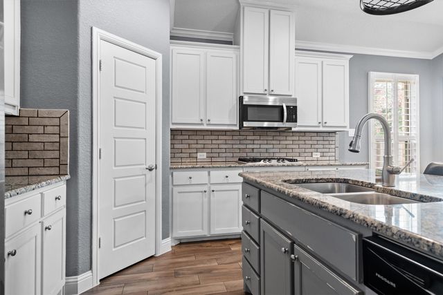 840 Parkside Drive, Argyle, TX 76226