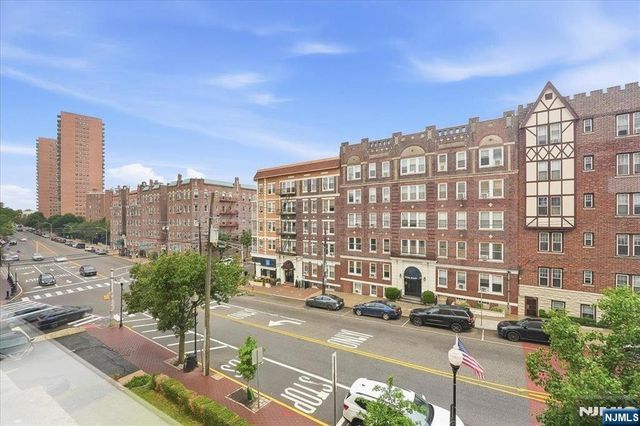 6010 Boulevard East 37, West New York, NJ 07093