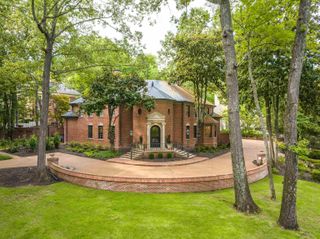 425 N RIVER OAKS RD, Memphis, TN 38120