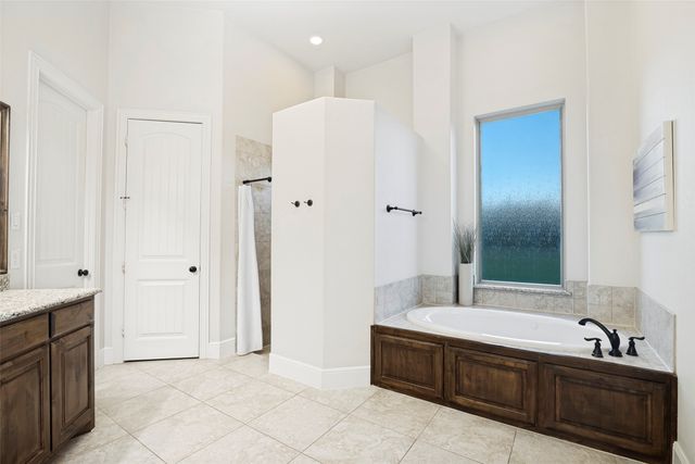 303 Strain Lane, Lucas, TX 75002