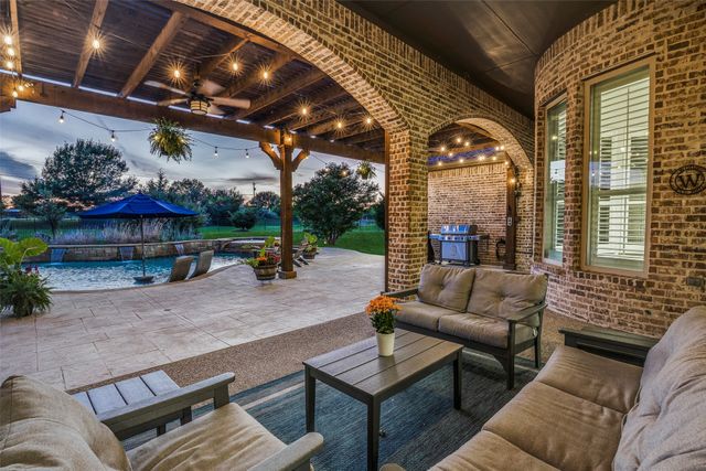 303 Strain Lane, Lucas, TX 75002