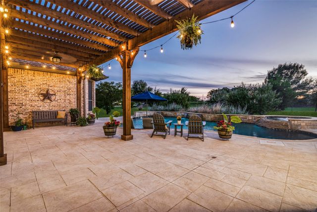 303 Strain Lane, Lucas, TX 75002