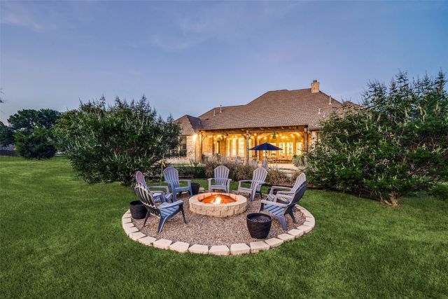 303 Strain Lane, Lucas, TX 75002