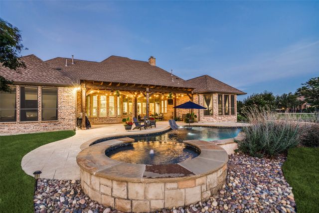 303 Strain Lane, Lucas, TX 75002