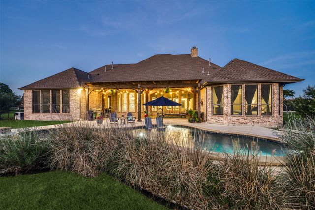 303 Strain Lane, Lucas, TX 75002