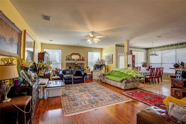 4515 Julian Drive, Mesquite, TX 75150