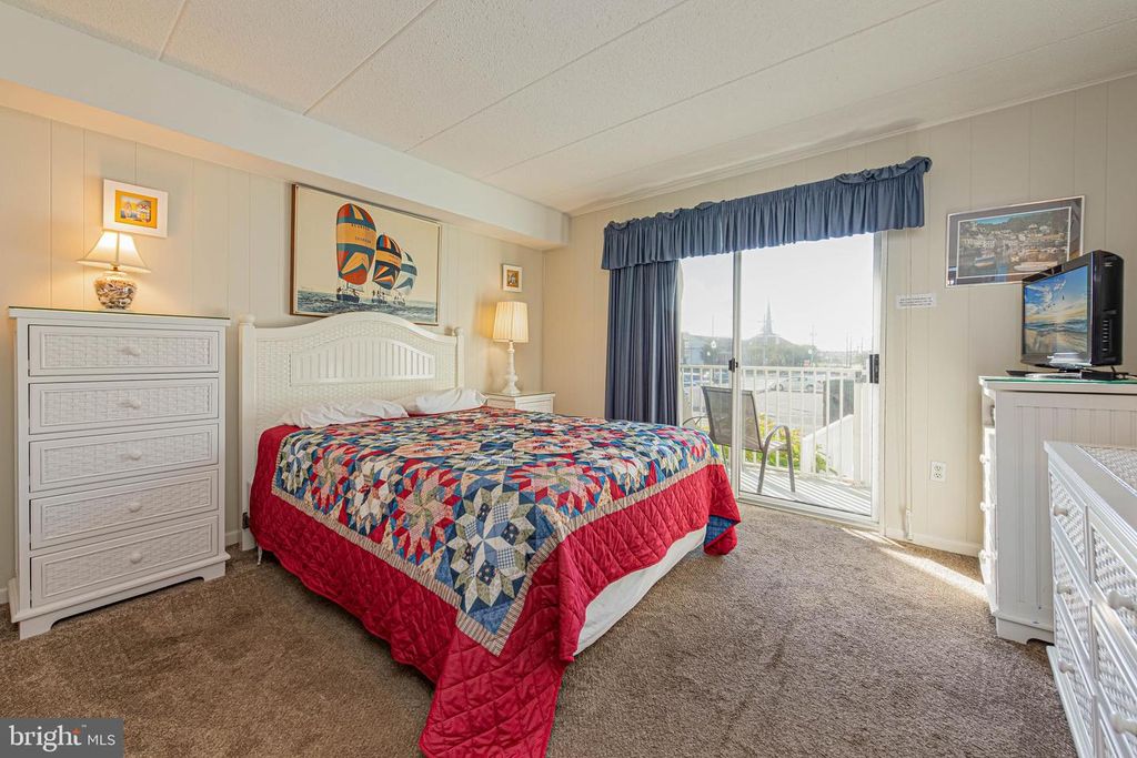 Image 18 of property listing at 401 ATLANTIC AVE #103, Ocean City, MD 21842