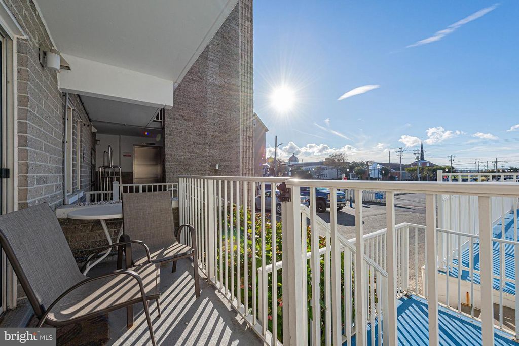 Image 21 of property listing at 401 ATLANTIC AVE #103, Ocean City, MD 21842