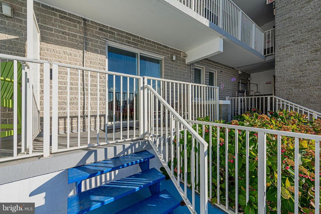 Image 23 of property listing at 401 ATLANTIC AVE #103, Ocean City, MD 21842
