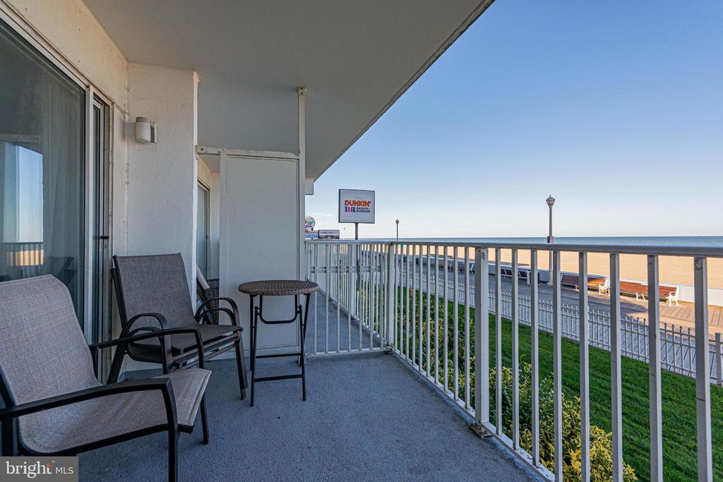 Image 30 of property listing at 401 ATLANTIC AVE #103, Ocean City, MD 21842