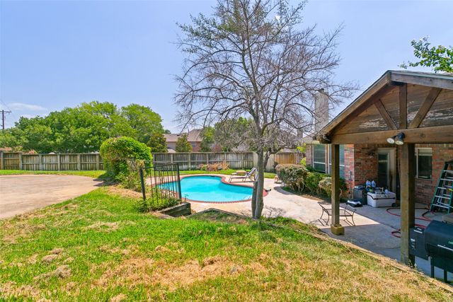 2616 Wickersham Court, Grapevine, TX 76051