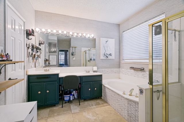 2616 Wickersham Court, Grapevine, TX 76051
