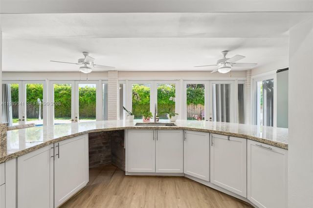 7390 SW 114th St, Pinecrest, FL 33156