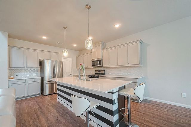 21029 Crinet Sq St, Kingwood, TX 77339