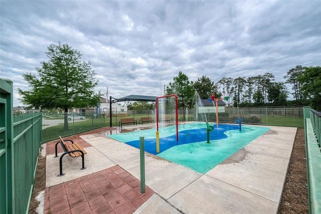21029 Crinet Sq St, Kingwood, TX 77339