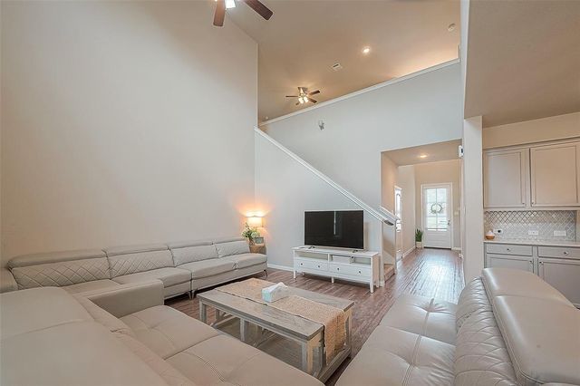 21029 Crinet Sq St, Kingwood, TX 77339