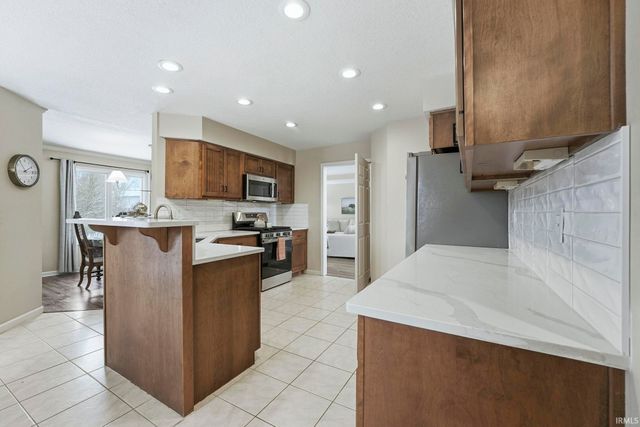 13611 Split Rock Cove, Fort Wayne, IN 46845