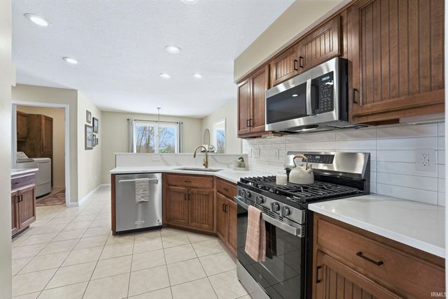 13611 Split Rock Cove, Fort Wayne, IN 46845