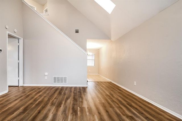 2607 Lonnie Lane, Moore, OK 73170