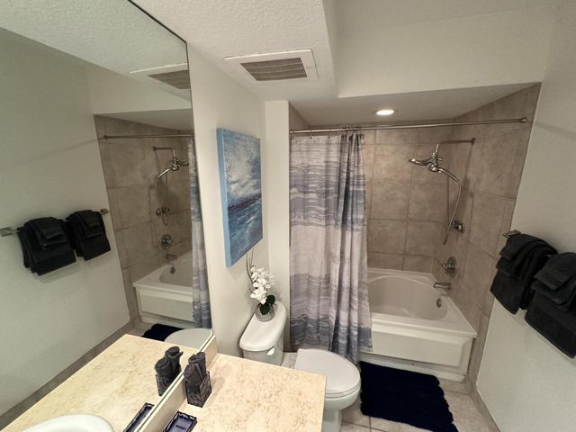 1551 N Flagler Drive 1106, West Palm Beach, FL 33401