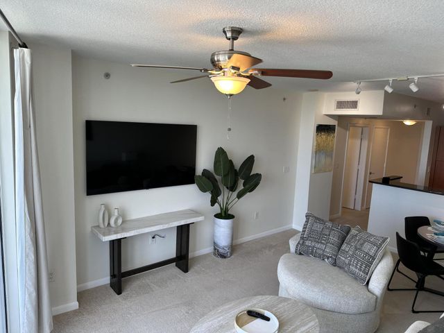 1551 N Flagler Drive 1106, West Palm Beach, FL 33401