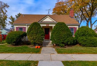 402 Orange Street, Elgin, IL 60123