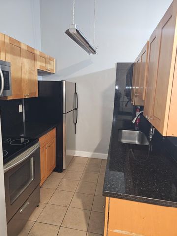 4552 NW 185TH Street, Miami Gardens, FL 33055
