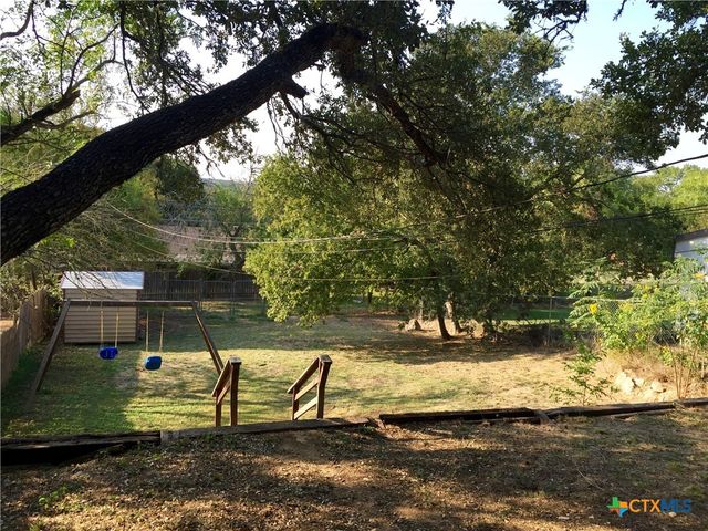 904 Dale Street, San Marcos, TX 78666