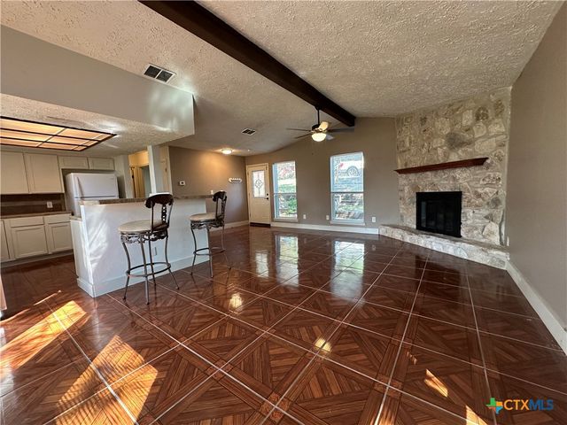 904 Dale Street, San Marcos, TX 78666