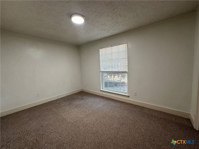 904 Dale Street, San Marcos, TX 78666