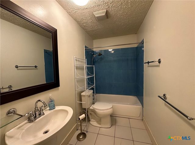 904 Dale Street, San Marcos, TX 78666