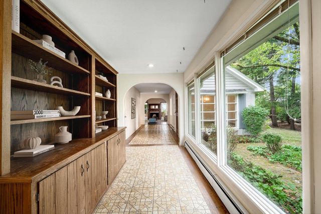 9604 N Lake DRIVE, Bayside, WI 53217