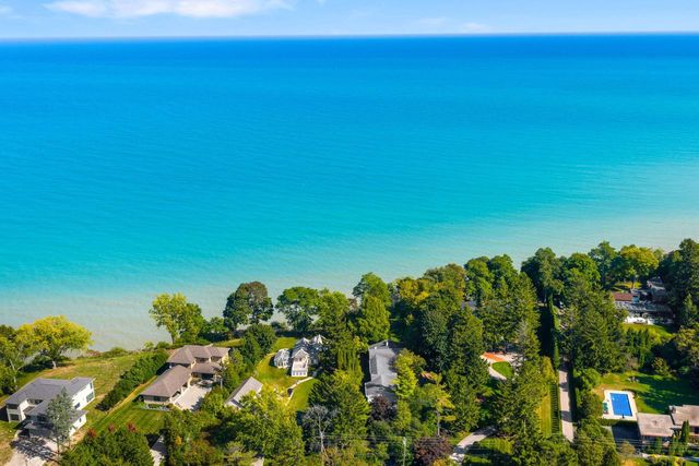 9604 N Lake DRIVE, Bayside, WI 53217