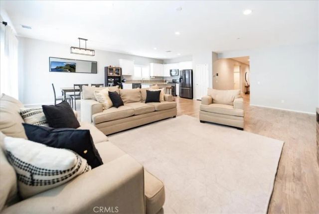 30151 Meadow Oaks, Menifee, CA 92585