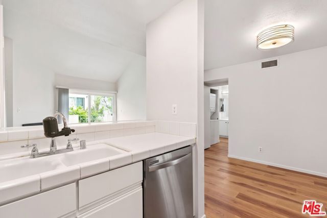 438 E Spruce Avenue 141, Inglewood, CA 90301