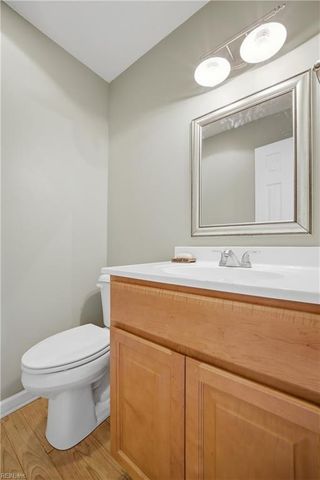 110 Lynnhaven DR, Hampton, VA 23666