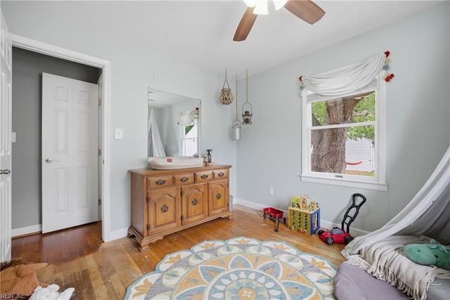 110 Lynnhaven DR, Hampton, VA 23666