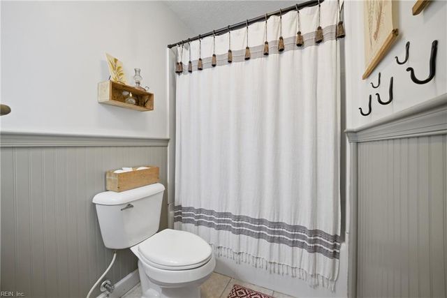 110 Lynnhaven DR, Hampton, VA 23666