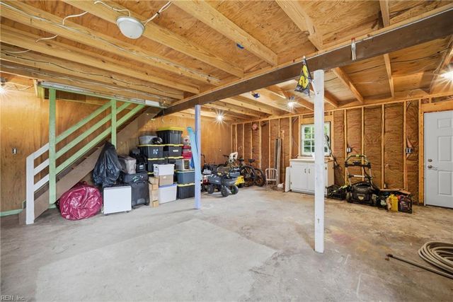 110 Lynnhaven DR, Hampton, VA 23666