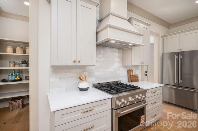 126 Lake Mist Drive, Belmont, NC 28012