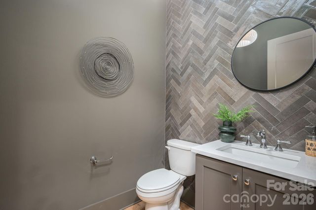 126 Lake Mist Drive, Belmont, NC 28012