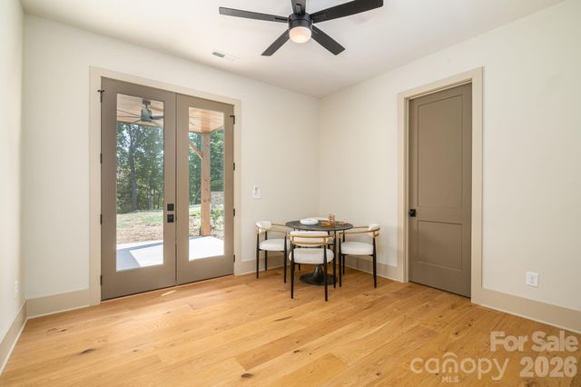 126 Lake Mist Drive, Belmont, NC 28012