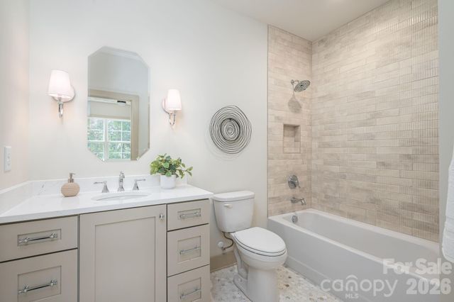 126 Lake Mist Drive, Belmont, NC 28012