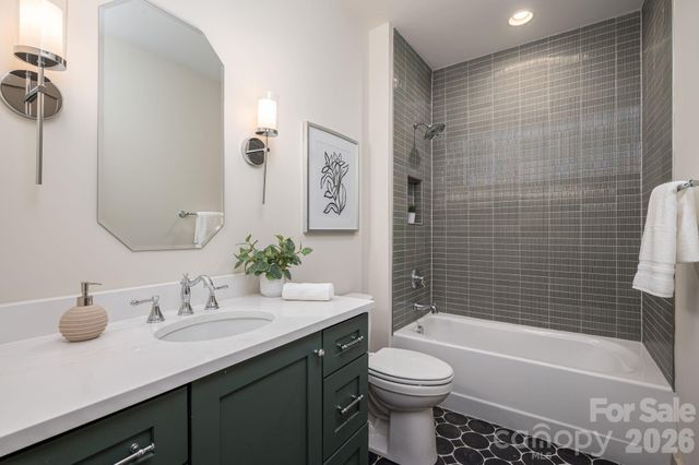 126 Lake Mist Drive, Belmont, NC 28012