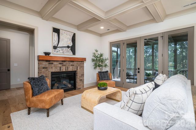 126 Lake Mist Drive, Belmont, NC 28012