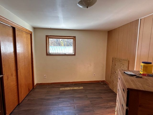 1004 Curtis St, Paris, TN 38242