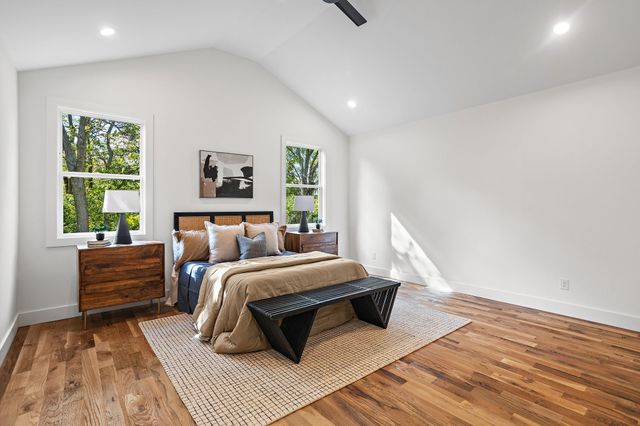 2237 Cruzen St, Nashville, TN 37211